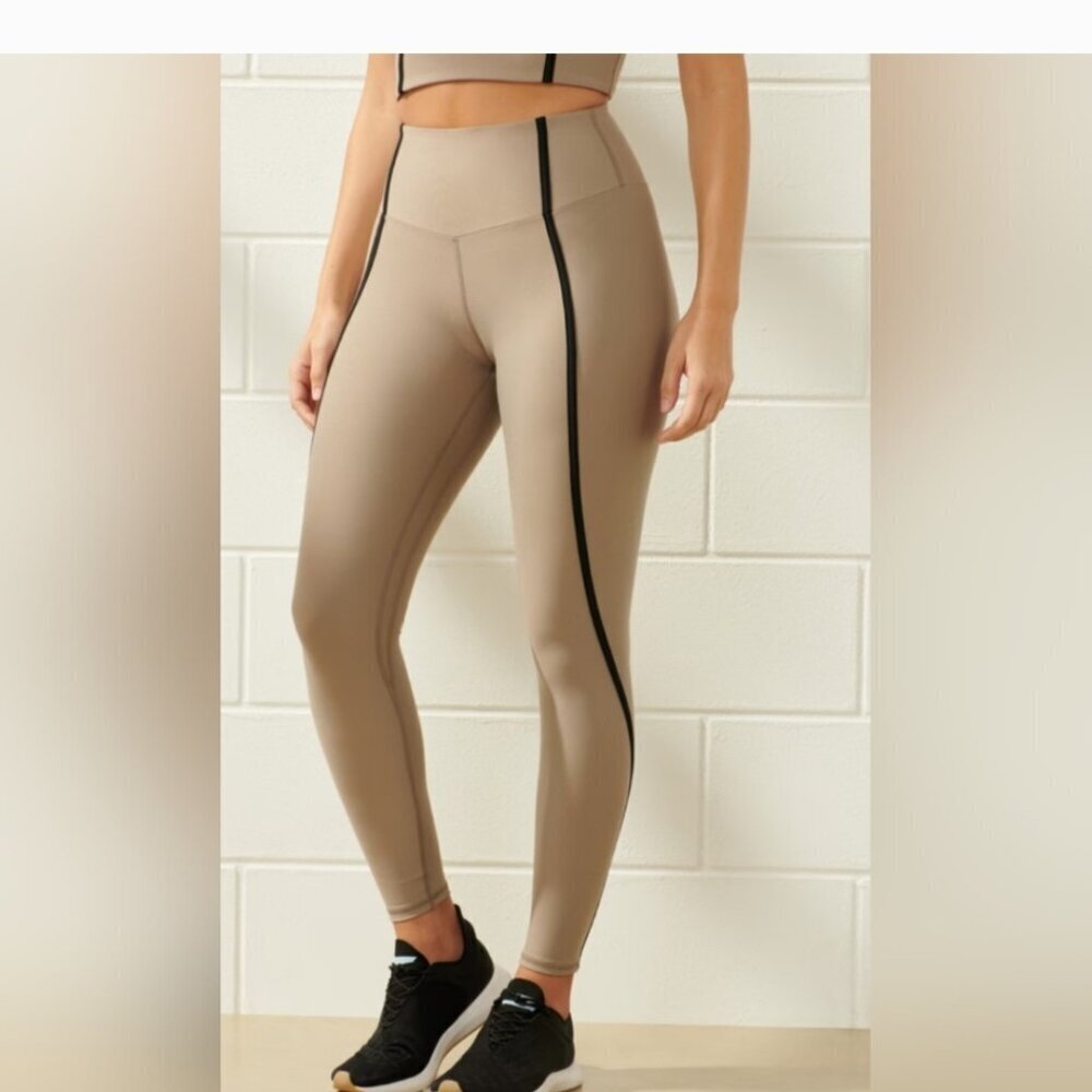 YPB by Abercrombie & Fitch Size xS High Rise Stripe Leggings Beige